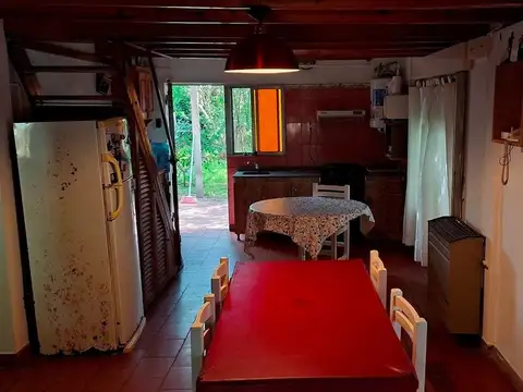 Casa 5 ambientes con 1 baño