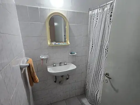 Depto Tipo Casa en Venta en Villa Adelina, USD 83.000