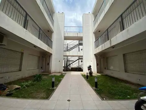 Se vende DEPTO PB zona Hospital Nuevo y Facultad