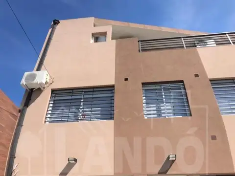 Triplex 3 ambientes con cochera y patio - Ramos Mejía