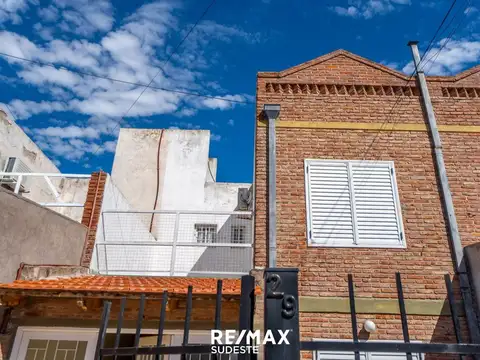 CASA DUPLEX en venta – Barrio Alternativa 3