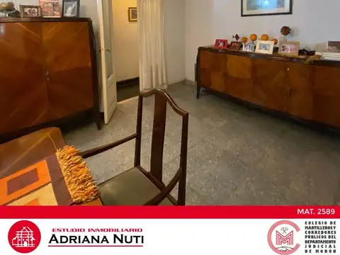 Casa 5 ambientes con 2 baños