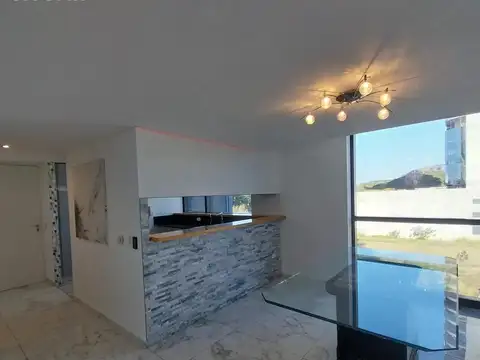 Departamento en Alquiler con 1 cocheras