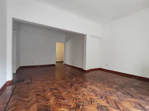 Depto Tipo Casa 4 ambientes con 2 baños