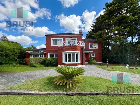 Casa en Venta de 5 dormitorios
