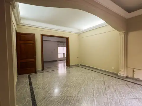 Depto Tipo Casa en Venta de 6 ambientes