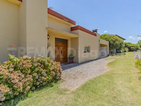 CASA EN VENTA EL MIRADOR CLUB DE CAMPO