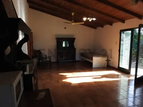Los Ceibos 100, Piso 0