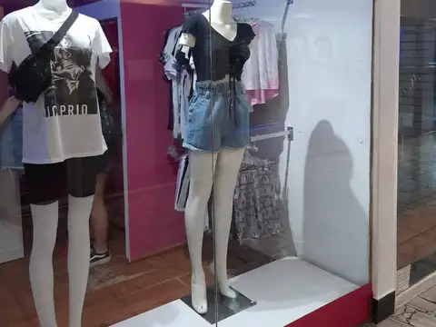 LOCAL EN GALERIA RECAMIER