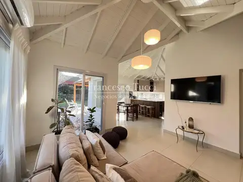 Casa en Venta en Haras Maria Elena, USD 250.000