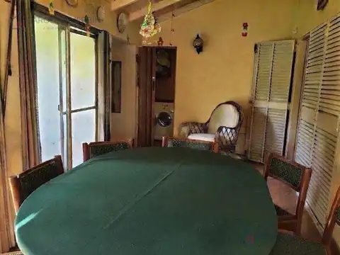 Casa en Venta con 4 cocheras