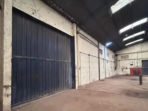 Galpon en Venta 35  mts Fondo