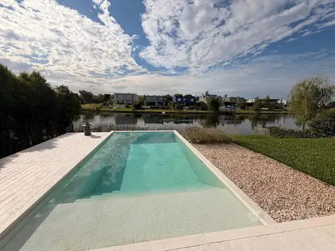 Gran casa en alquiler en Puertos del Lago - Vistas a la laguna- MAROTO PROPIEDADES