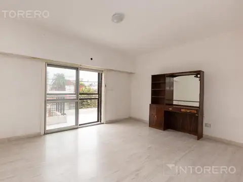 Casa 5 ambientes con 1 baño