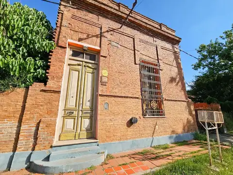 CASA EN VENTA EN VILLA CONSTITUCIÓN JARDIN 4 DORMI