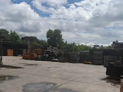 Galpon en Venta 40  mts Frente