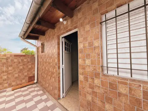 Ov. Lagos 5206 - Depto. De Pasillo De 1 Dormitorio En Alquiler - Alvear, Rosario