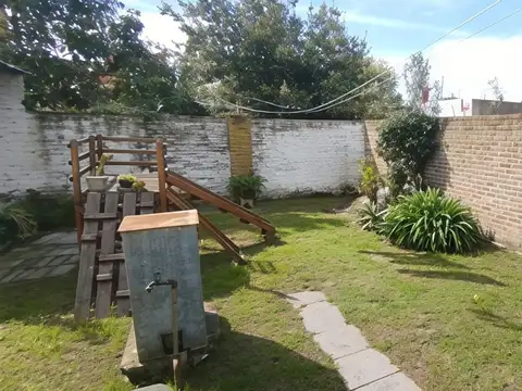 Excelente casa 4 ambientes en San Justo 273m2