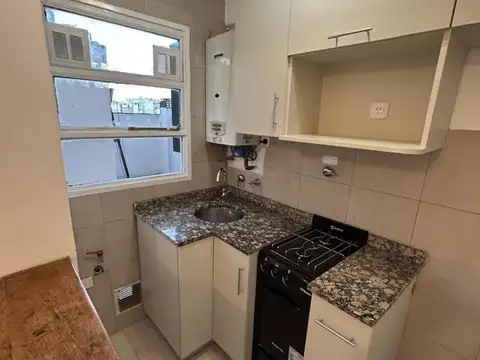 MONOAMBIENTE LUMINOSO !!! 