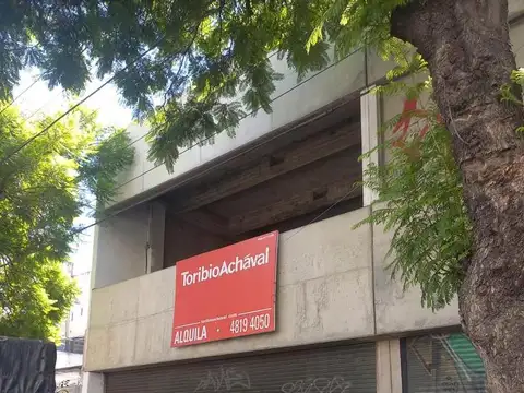 Av. de Mayo al 700