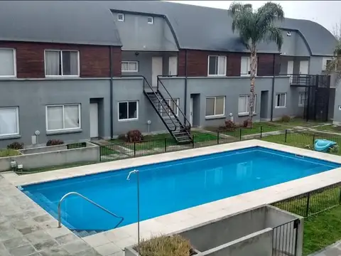 Departamento en Alquiler en Pilar, $ 650.000
