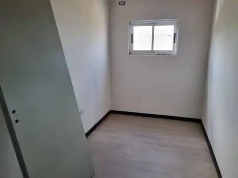 Departamento en Venta en Ezpeleta Este, USD 85.000