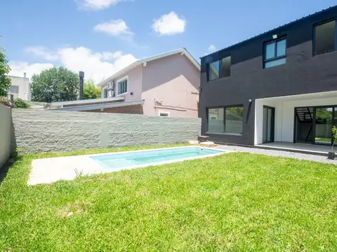 Casa en Venta con 1 cochera