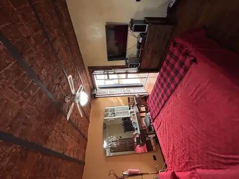 Casa en Alquiler con 1 cochera