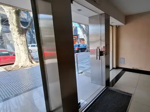 DEPARTAMENTO EN VENTA MONOAMBIENTE URQUIZA PATIO