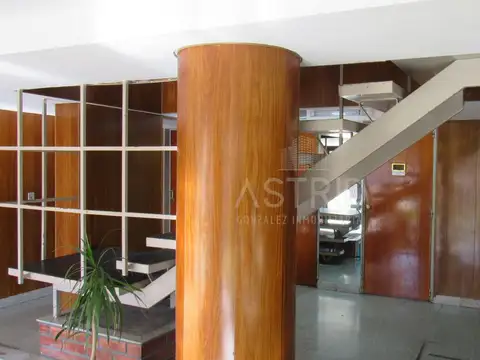 Libertador 400, Piso 2