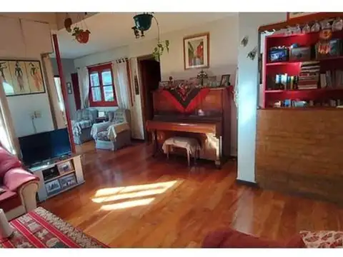 Venta PH 4 Dormitorios 3 baños,Terraza,Quincho