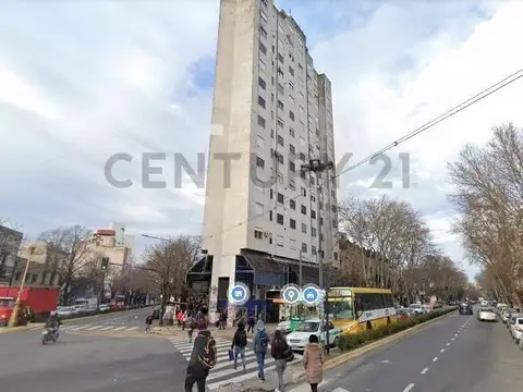 Venta de Oficina en Av. 44 esq. 1 y diag. 80