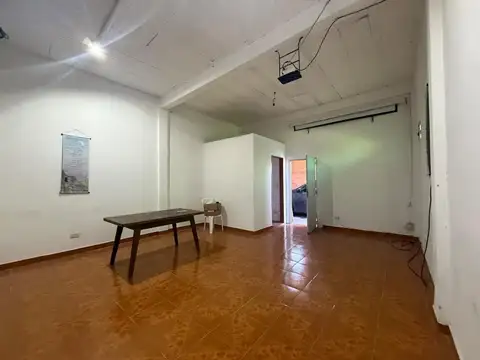 Local en alquiler- Marcos Paz-