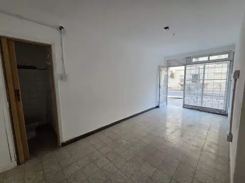 Local comercial en alquiler de 16m2 en Maipu 500