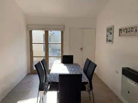 Casa 5 ambientes con 1 baño