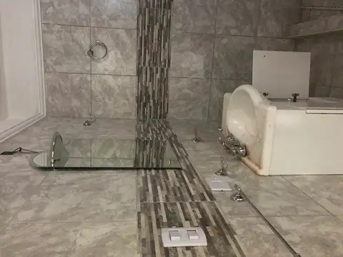 Departamento en Venta en Villa Luzuriaga, USD 85.000