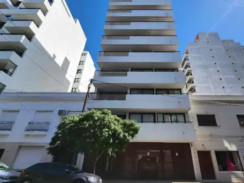 Calle 11 entre 44 y 45 600