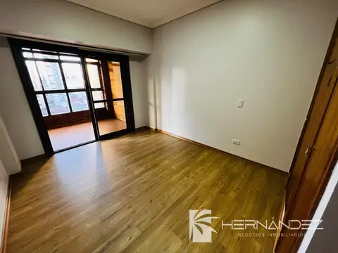 Departamento 5 ambientes con 4 baños