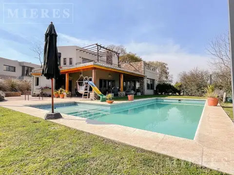Casa en venta sobre lote al golf en Haras  Santa Maria Barrio El Remanso