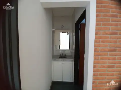 AVENIDA 44 al 1100 E 17 Y 18
