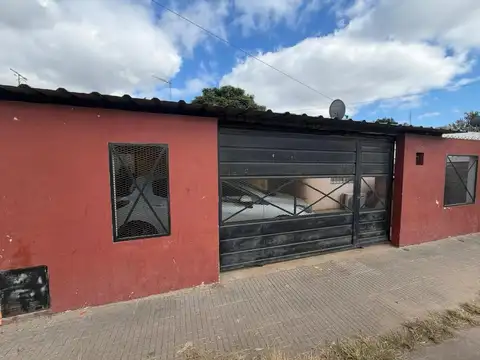 VENTA CASA 4 AMBIENTES – MERLO