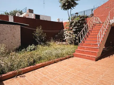 Depto Tipo Casa en Alquiler 45 años