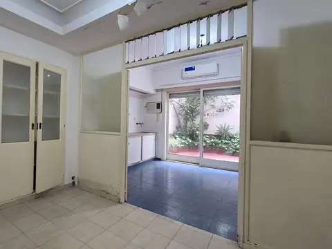 Consultorio Profesional en Av Santa Fe y Coronel Díaz | Esquina Charly Garcia | Apto Vivienda 59 m²