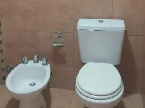 Departamento en Alquiler en Lanus Oeste, $ 360.000