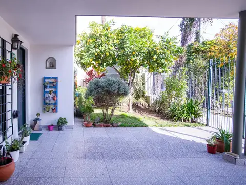 Casa en Venta 4 ambientes en Haedo Sur