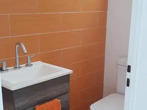 Sargento Cabral 5600, Canning