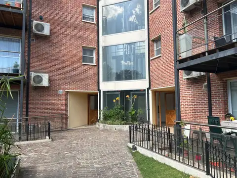 VENTA  DEPTO 3 AMB CON COCHERA VIEJA ESTACION CANNING