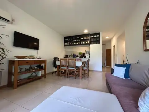 La Vieja Estacion Av Felix Aguilar 2600