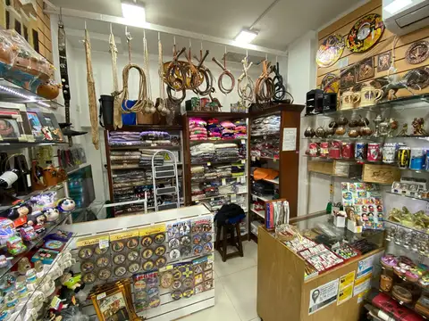 Excelente Artesania/Regaleria en la zona de San Nicolas.