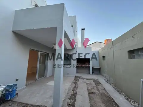 Casa en Alquiler de 3 dormitorios